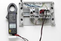 Как использовать токовые клещи-ваттметр Актаком АТК-2104?